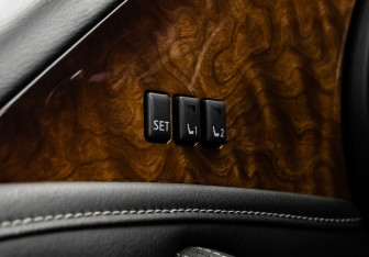 Подержанный автомобиль Infiniti QX80 2014 года (20 фото)