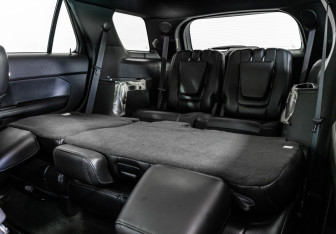 Подержанный автомобиль Ford Explorer 2013 года (22 фото)