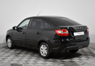 Подержанный автомобиль LADA (ВАЗ) Granta Liftback 2022 года (7 фото)