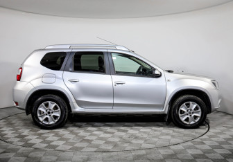 Подержанный автомобиль Nissan Terrano 2019 года (4 фото)