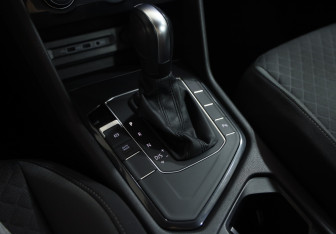 Подержанный автомобиль Volkswagen Tiguan 2019 года (17 фото)