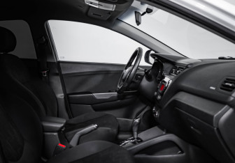 Подержанный автомобиль Kia Rio Sedan 2013 года (21 фото)