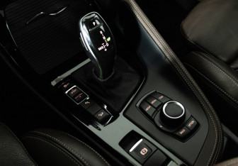 Подержанный автомобиль BMW X2 2018 года (17 фото)