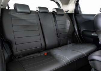 Подержанный автомобиль Nissan Juke 2012 года (19 фото)