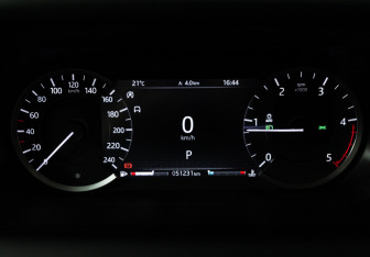 Подержанный автомобиль Land Rover Discovery Sport 2019 года (12 фото)