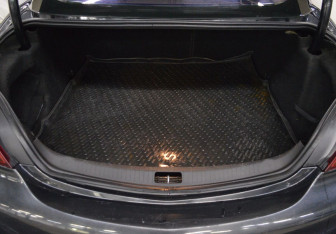 Подержанный автомобиль Opel Insignia Sedan 2014 года (16 фото)