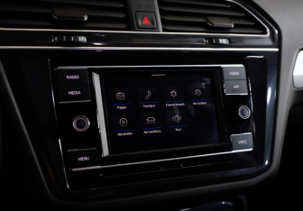 Подержанный автомобиль Volkswagen Tiguan 2021 года (13 фото)