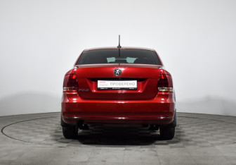 Подержанный автомобиль Volkswagen Polo Sedan 2020 года (6 фото)