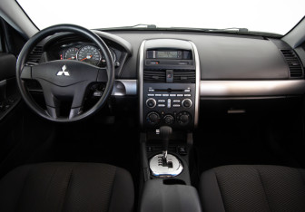 Подержанный автомобиль Mitsubishi Galant Sedan 2007 года (9 фото)