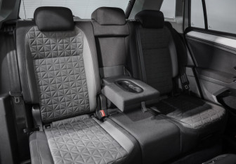 Подержанный автомобиль Volkswagen Tiguan 2020 года (24 фото)
