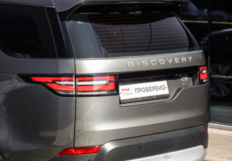 Подержанный автомобиль Land Rover Discovery 2019 года (12 фото)