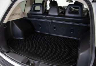 Подержанный автомобиль Jeep Compass 2012 года (21 фото)