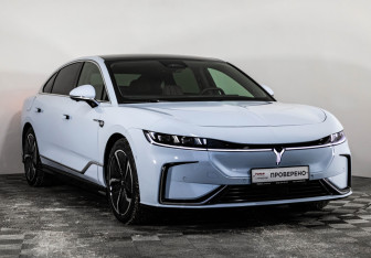 Подержанный автомобиль Voyah Passion 2023 года (5 фото)