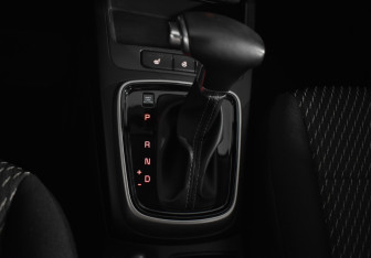 Подержанный автомобиль Kia Rio Sedan 2019 года (16 фото)