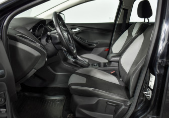 Подержанный автомобиль Ford Focus Sedan 2014 года (10 фото)