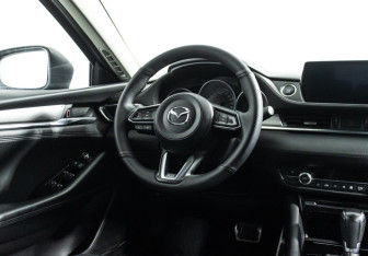Подержанный автомобиль Mazda 6 Sedan 2019 года (19 фото)