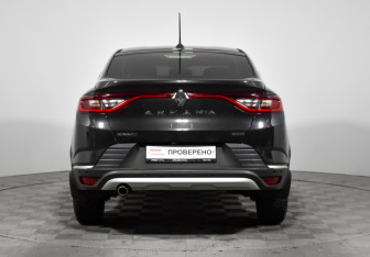 Подержанный автомобиль Renault Arkana 2019 года (6 фото)