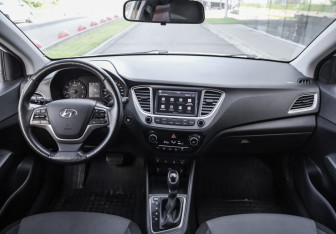 Подержанный автомобиль Hyundai Solaris Sedan 2019 года (11 фото)