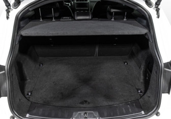 Подержанный автомобиль Jaguar E-Pace 2019 года (25 фото)