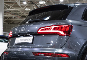 Подержанный автомобиль Audi Q5 2019 года (11 фото)