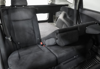 Подержанный автомобиль Honda CR-V 2013 года (23 фото)