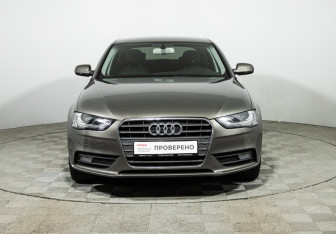 Подержанный автомобиль Audi A4 Sedan 2013 года (2 фото)