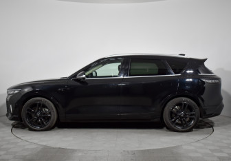 Подержанный автомобиль Voyah Free 2023 года (8 фото)