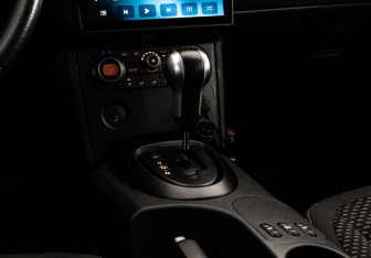 Подержанный автомобиль Nissan Qashqai 2008 года (14 фото)