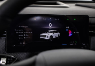 Подержанный автомобиль Jaecoo J7 2024 года (12 фото)