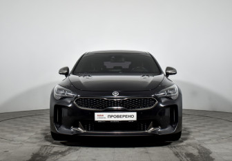 Подержанный автомобиль Kia Stinger 2019 года (2 фото)
