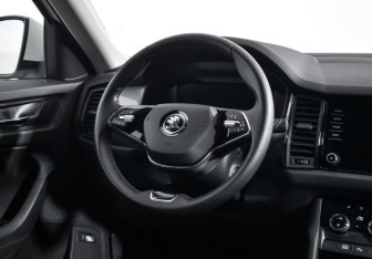 Подержанный автомобиль Skoda Kodiaq 2021 года (16 фото)