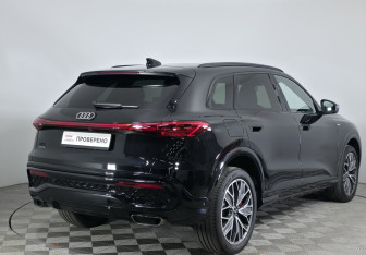 Подержанный автомобиль Audi Q5 2025 года (7 фото)