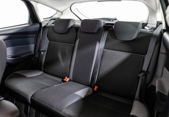 Подержанный автомобиль Ford Focus Hatchback 2014 года (18 фото)