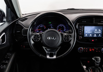 Подержанный автомобиль Kia Soul 2019 года (12 фото)