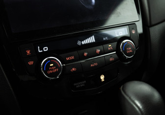 Подержанный автомобиль Nissan X-Trail 2020 года (17 фото)