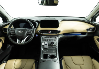 Подержанный автомобиль Hyundai Santa Fe 2021 года (13 фото)