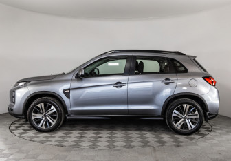 Подержанный автомобиль Mitsubishi ASX 2021 года (8 фото)