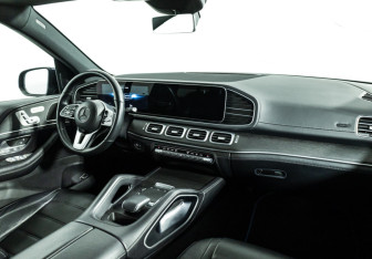 Подержанный автомобиль Mercedes-Benz GLE 2021 года (9 фото)