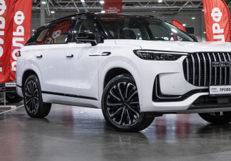 Подержанный автомобиль Jaecoo J8 2024 года (6 фото)