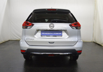 Подержанный автомобиль Nissan X-Trail 2021 года (6 фото)