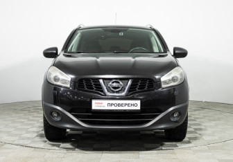 Подержанный автомобиль Nissan Qashqai 2010 года (2 фото)