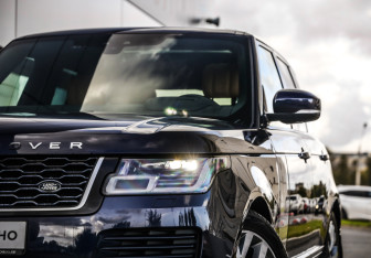 Подержанный автомобиль Land Rover Range Rover 2019 года (2 фото)