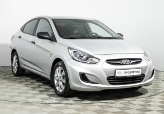 Подержанный автомобиль Hyundai Solaris Sedan 2011 года (3 фото)