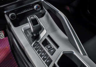 Подержанный автомобиль Geely Coolray 2020 года (11 фото)