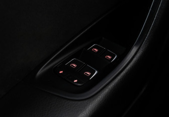 Подержанный автомобиль Audi A6 allroad 2013 года (16 фото)