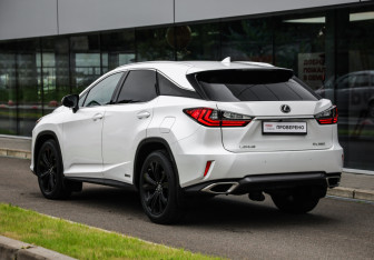 Подержанный автомобиль Lexus RX 2018 года (8 фото)