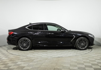 Подержанный автомобиль Genesis G70 2019 года (4 фото)