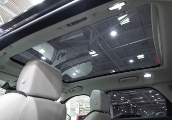 Подержанный автомобиль Land Rover Range Rover Velar 2021 года (21 фото)