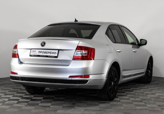 Подержанный автомобиль Skoda Octavia Liftback 2017 года (5 фото)