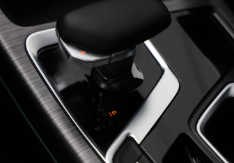 Подержанный автомобиль Geely Tugella 2022 года (19 фото)